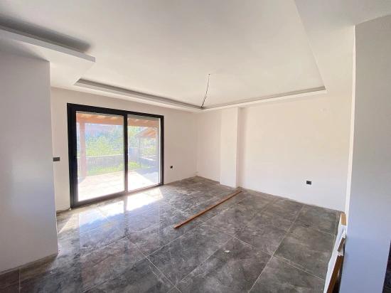 Seferihisar:cumhuriyet Mah.denize Yakın Sıfır 3+1.ruhsatlı Köşe Villa