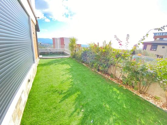 Seferihisar Doğanbey De Havuzlu Full Deniz Satılık 5+1 Villa
