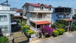 Seferihisar Ürkmez Bengiler Mah. Satılık 4+1 Villa - 365 m²