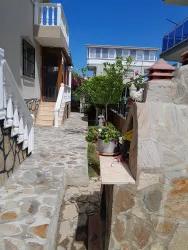 Seferihisar Ürkmez Bengiler Mah. Satılık 4+1 Villa - 365 m²