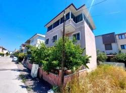 Seferihisar Cumhuriyet'te Denize 500M Mesafede Satılık 4+1 Köşe Villa