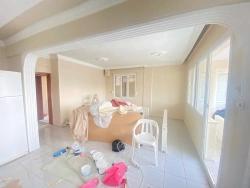 Seferihisar Mersinalanı'nda ​Denize Ve Merkeze Çok Yakın, Masrafsız Kiralık 2+1 Daire