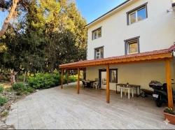 Menderes Özdere Çukuraltı Mah. Satılık 4+1 Villa - 200 m²