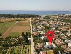 Gümüldürde Tek Müstakil Geniş Bahçelive Otoparklı Havuzlu 3+1 Lüx Villa