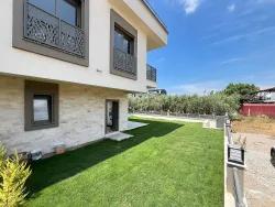 Menderes Gümüldür Gümüldür Atatürk Mah. Satılık 4+1 Villa - 165 m²