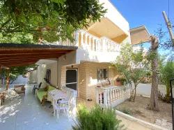 Seferihisar Doğanbey Atatürk Mah. Satılık 3+1 Villa - 200 m²