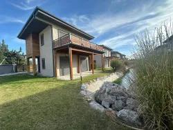 Seferihisar Doğanbey Cumhuriyet Mah. Satılık 3+1 Villa - 288 m²