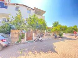 Seferihisar Ürkmez Bengiler Mah. Satılık 4+1 Villa - 170 m²