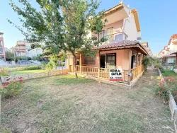 Menderes Gümüldür Gümüldür Fevzi Çakmak Mah. Satılık 3+1 Villa - 185 m²