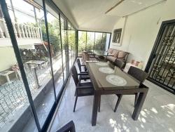 Menderes Özdere Orta Mah. Satılık 3+1 Villa - 165 m²