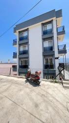 Gümüldür De, Çift Balkonlu 2+1 75 M2 Satılık Ara Kat Daire