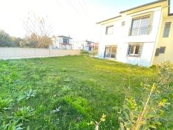 Seferihisar Kavakdere’de Modern Mimari: Müstakil Parselli 3+1 Köşe Villa