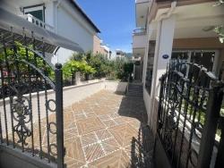 Özdere De Denize Yakın Manzaralı Otoparklı Satılık 3+1 Villa