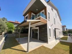 Özdere'de Denize 100 M² Ultra Lüxs Satılık 3+1 Villa