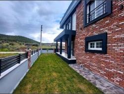 Seferihisar Doğanbeyde 300M Arsaiçerisinde Tek Müstakil Satılık 3+1 Villa