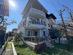 Seferihisar Doğanbey Cumhuriyet Mah. Satılık 2+1 Villa - 150 m²