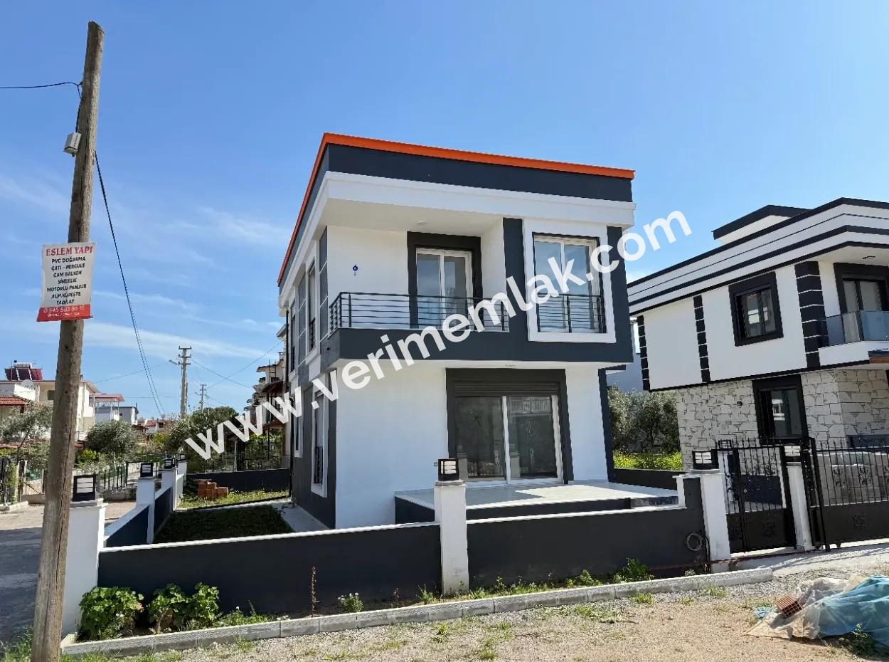 Doğanbey De Tek Müstakil Satılık 3+1 Villa