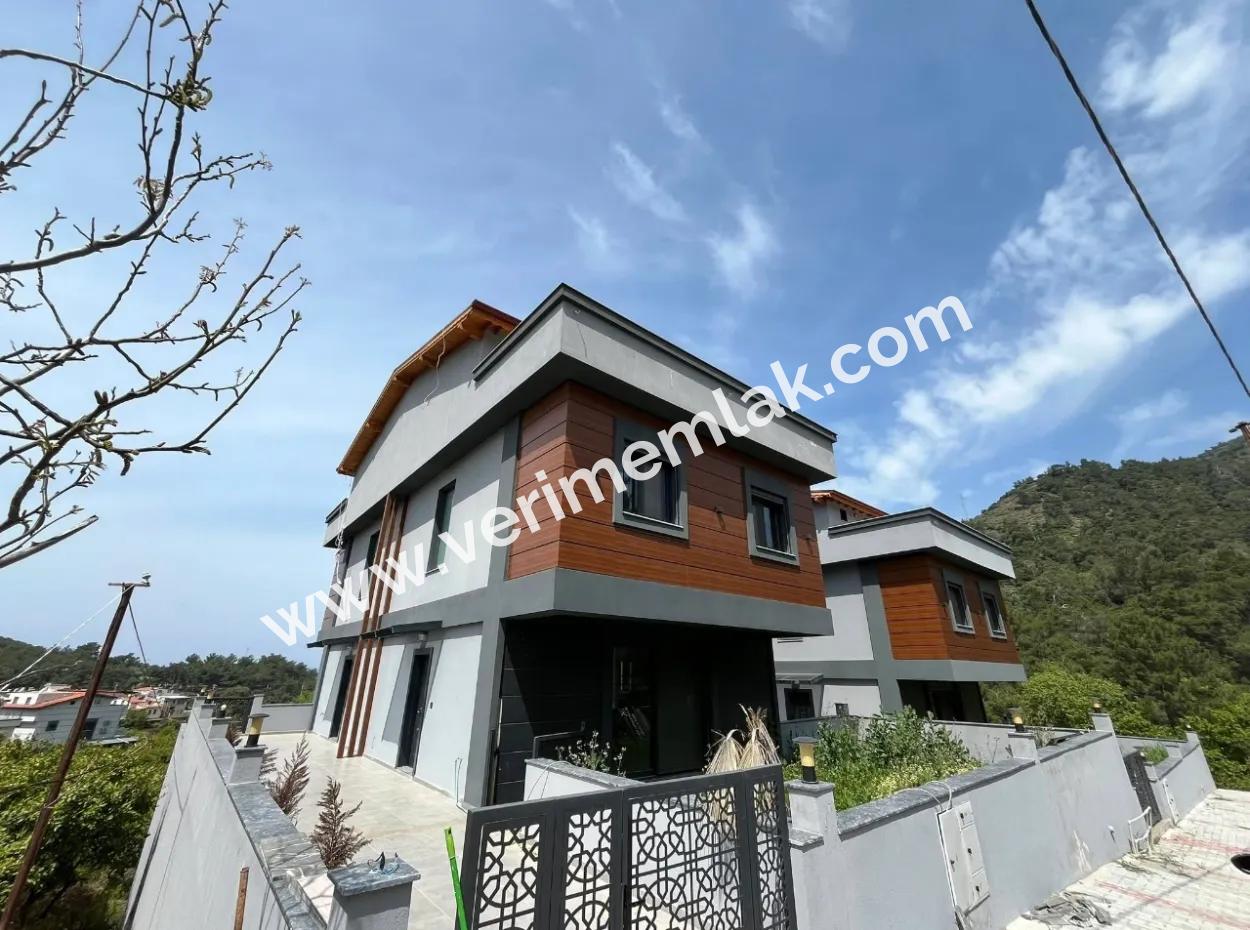 Özdere'de Denize Yürüme Mesafesinde Modern Mimarı Satılık 3+1 Villa