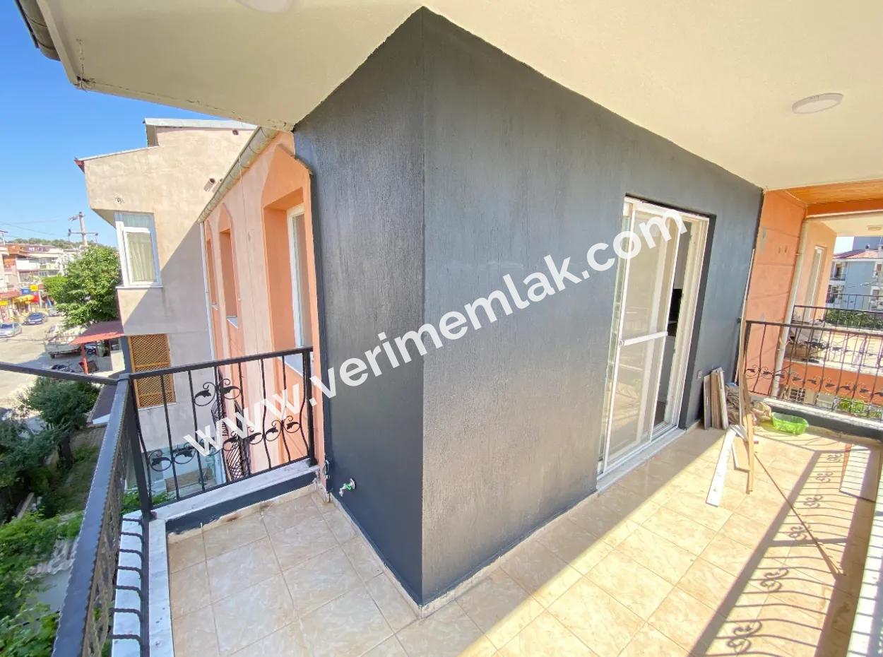 Ürkmez De Çarşı Merkezinde Denize 300M2 Satılık 2+1 Daire
