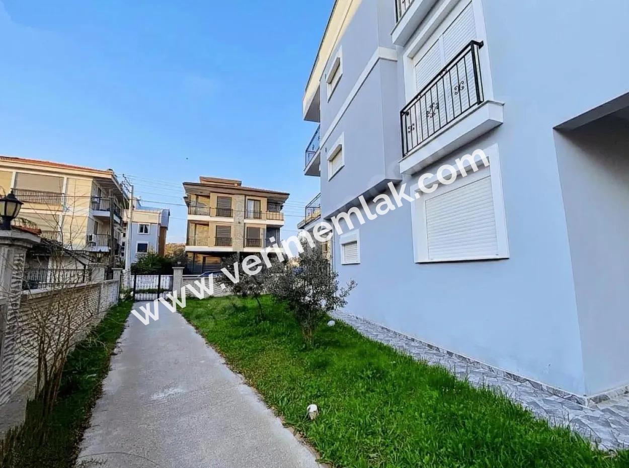 Seferihisar Sığacıkda Yaz Kış Oturuma Uygun Satılık 5+1 Daire Dublex