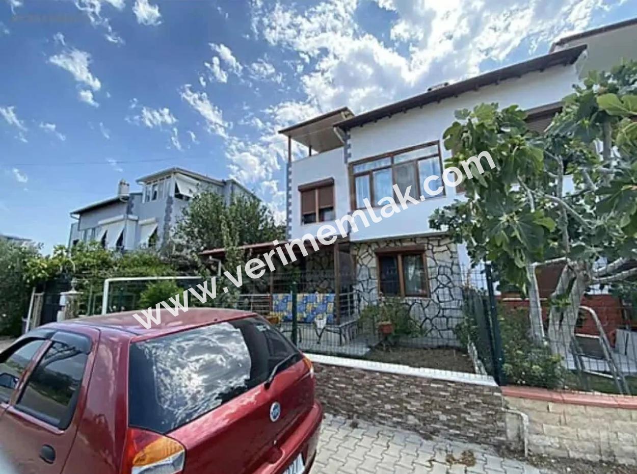 Seferihisar Doğanbey De Deniz Yürüme Mesafesinde Satılık 4+1 Villa