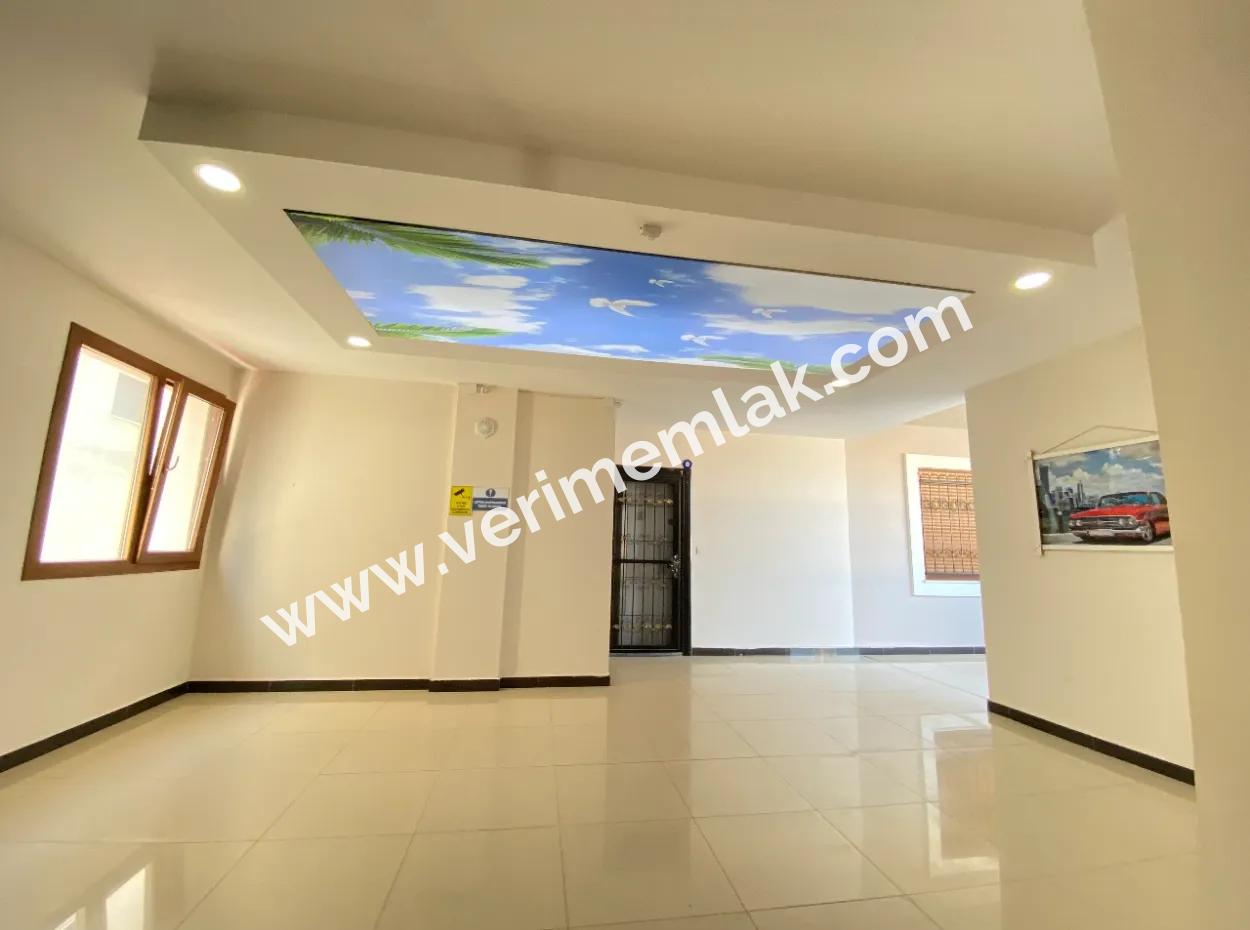 Ürkmez Merkezde Denize 350 Metre Satılık 2+1 Daire