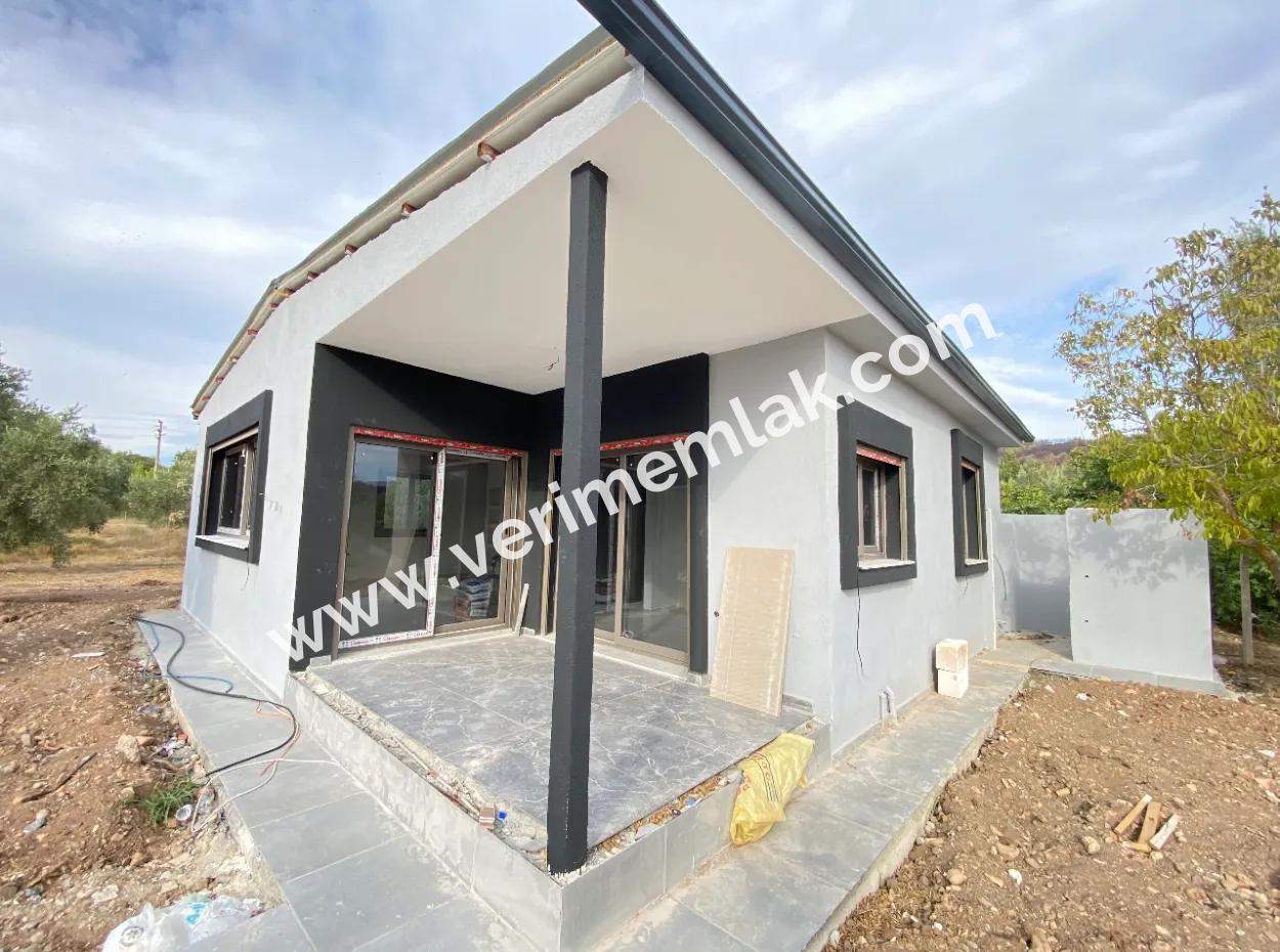 Kavakderede 250 Mt Arsa İçersinde Tek Müstakil Bahçeli Satılık 2+1 Ev