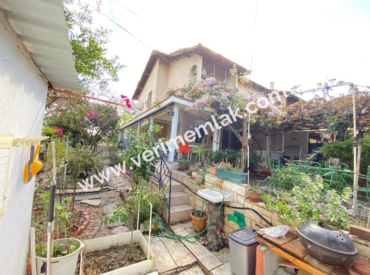 Doğanbeyde Geniş Bahçeli Masrafsız Muhteşem Satılık 3+1 Villa