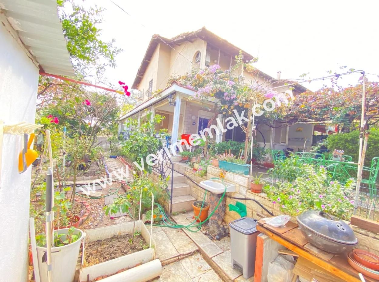 Doğanbeyde Geniş Bahçeli Masrafsız Muhteşem Satılık 3+1 Villa