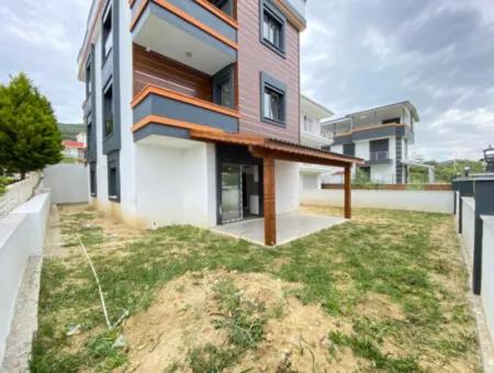 Seferihisar Doğanbey'de Müstakil Girişli Lüks Yapılı 4+1 Yazlık