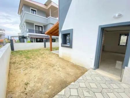 Seferihisar Doğanbey'de Müstakil Girişli Lüks Yapılı 4+1 Yazlık
