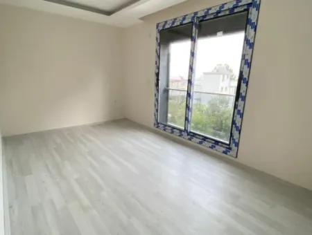 Seferihisar Doğanbey'de Müstakil Girişli Lüks Yapılı 4+1 Yazlık