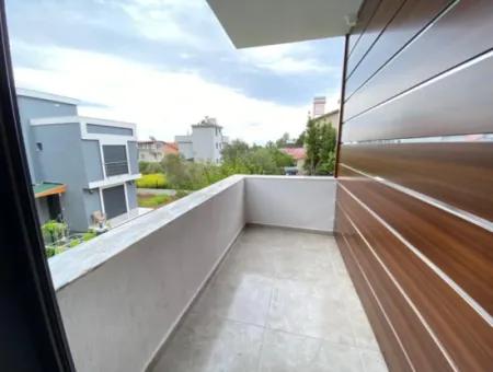 Seferihisar Doğanbey'de Müstakil Girişli Lüks Yapılı 4+1 Yazlık