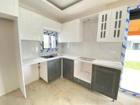 Seferihisar Doğanbey'de Müstakil Girişli Lüks Yapılı 4+1 Yazlık