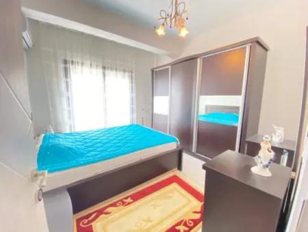 Ürkmez De Denize 300 M Mesafede Mustakil  Lüks Satılık 4+1 Villa