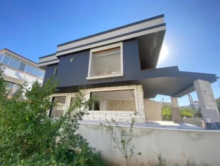 Doğanbey Payamlı Da 122M Kullanım Alanı Lüks Satılık 3+1 Villa