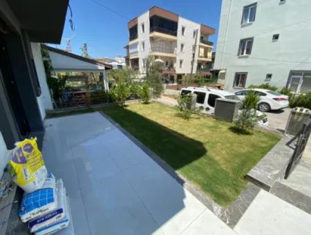 Doğanbey De Mustakil Bahçeli Ultra Lüks Satılık 2+1 Villa