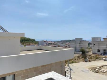 Seferihisar Ürkmez'de Fırsat Yatırım Ful Deniz Manzaralı 3+1 Lüks Villa