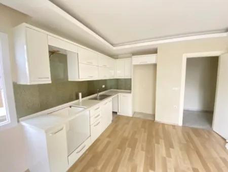 Ürkmez De Çarşi Merkeznde Deniz 200M Satılık 2+1 Daire