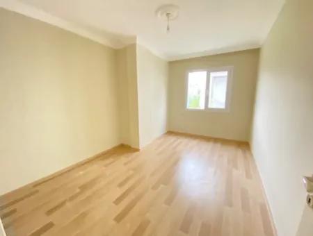 Ürkmez De Çarşi Merkeznde Deniz 200M Satılık 2+1 Daire