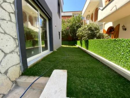 Doğanbeyde Geniş Bahçeli Ultra Lüks Satılık 3+1 Villa
