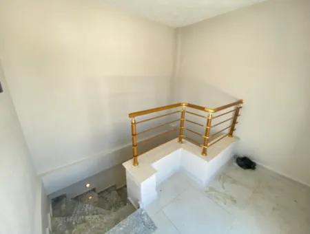Doğanbeyde Geniş Bahçeli Ultra Lüks Satılık 3+1 Villa