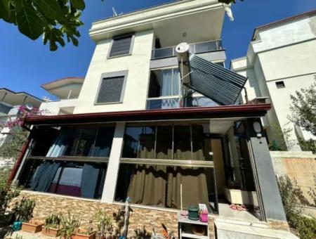 Ürkmez De Bahçeli Satılık 3+1 Dublex Daire