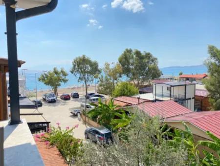 Ürkmez De Full Deniz Satılık 3+1 Villa