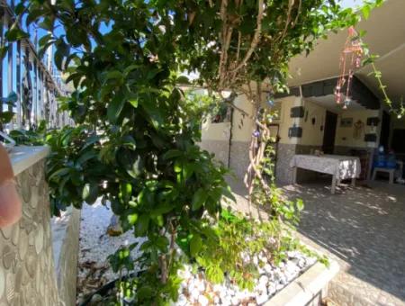 Ürkmez De Deniz Yalın Satılık 3+1 Villa