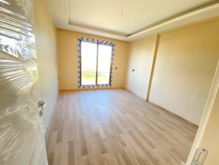 Doğanbey De Geniş Bahçeli Deniz Yakın Satılık 3+1 Villa