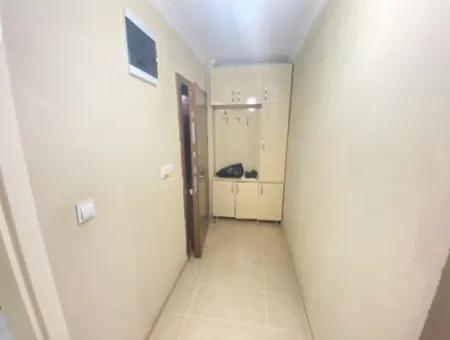 Ürkmez De Çarşı Merkezinde Denize Yakın Satılık 2+1 Daire
