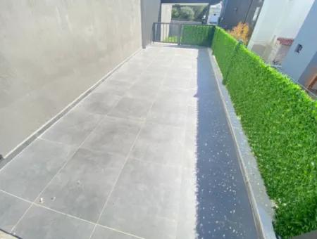 Doğanbey Full Deniz Manzaralı Yerden Isıtmalı Satılık 5+1 Villa