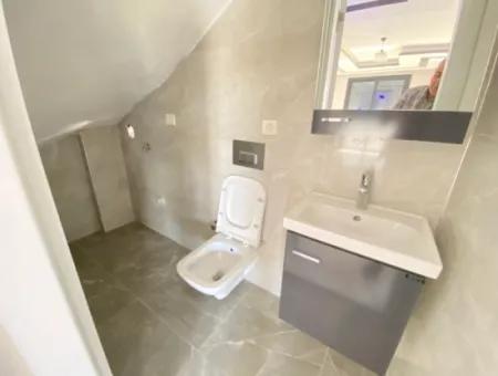 Doğanbey De Denize Yakın Önü Yeşil Alan Satılık 3+1 Villa