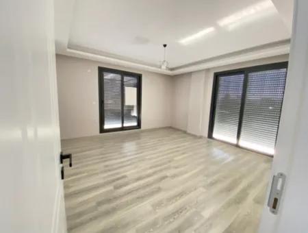 Doğanbey De Denize Yakın Önü Yeşil Alan Satılık 3+1 Villa